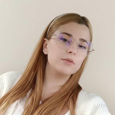 Halyna B. - Freelance Product Designer