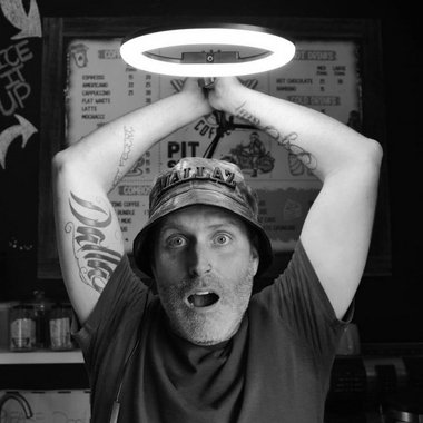 DEAN R. - Freelance Video Editor