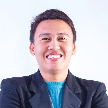 April P. - Freelance Videographer