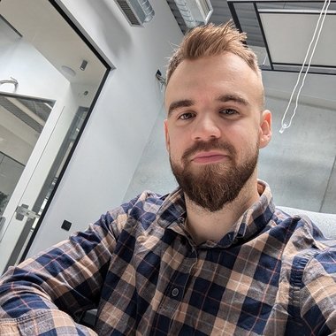 Mehmed D. - Freelance Web Developer