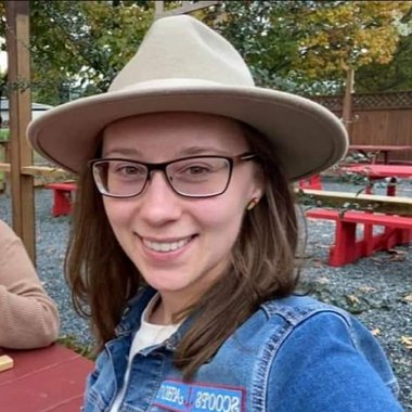 EmilyJane7 - Freelance Social Media Manager