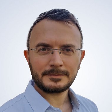 Fuat K. - Freelance Brand Designer