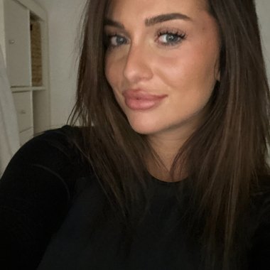 Sarah S. - Freelance Ugc Creator