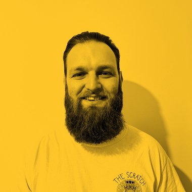 Simon B. - Freelance Logo Designer