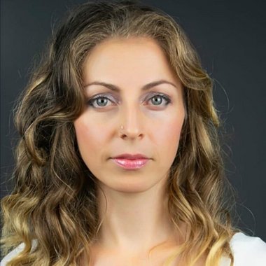 FlorAngel - Freelance 1st Assistant Director