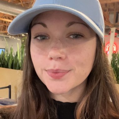 amberwebb - Freelance Assistant Editor