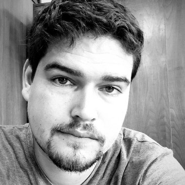 Peter L. - Freelance Packaging Designer