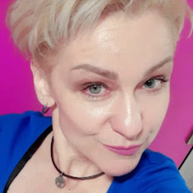 Valentina L. - Freelance Presenter