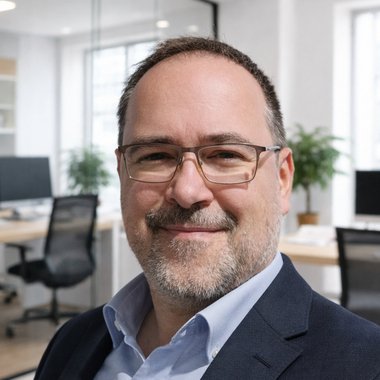 Darko P. - Freelance Web Designer