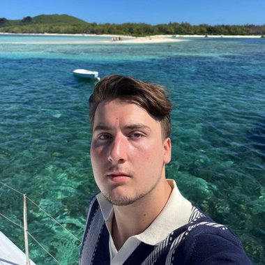 Fredrik A. - Freelance Web Developer