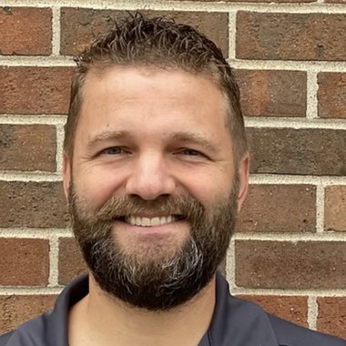 TA H. - Freelance Designer