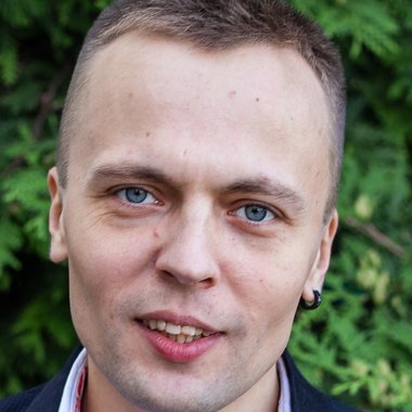 Alex D. - Freelance Copywriter