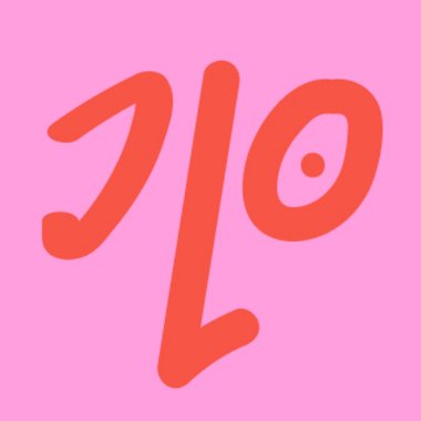 Joana L. - Freelance Graphic Designer