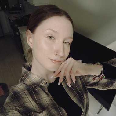Sandra R. - Freelance Packaging Designer
