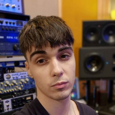 Chris B. - Freelance Audio Mixer