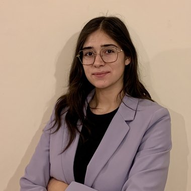 Cátia O. - Freelance Graphic Designer