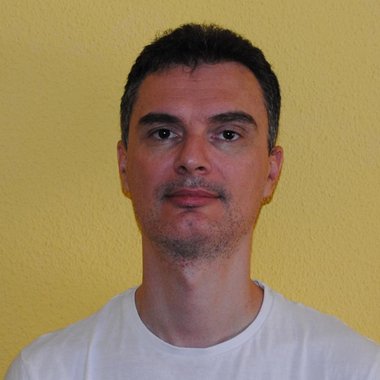 Gelețu C. - Freelance Graphic Designer