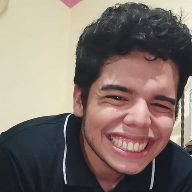 Luis T. - Freelance Web Designer