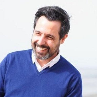Pedro M. - Freelance Logo Designer