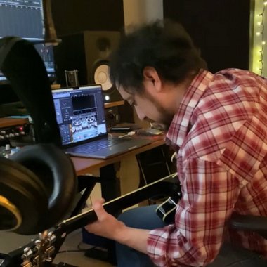 NeriLeeLewisProducer - Freelance Music Producer