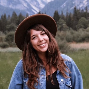 Ginevra B. - Freelance Videographer