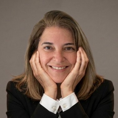 Nathalie S. - Freelance Graphic Designer