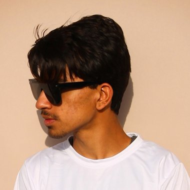 Ojass M. - Freelance Music Producer