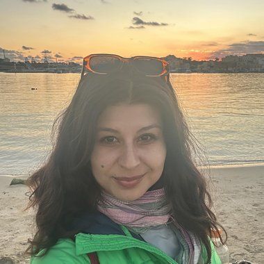 Andra S. - Freelance Film Producer
