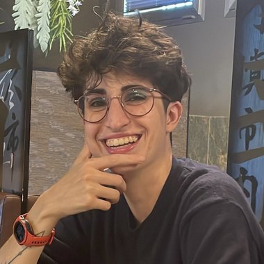 Alice M. - Freelance Graphic Designer