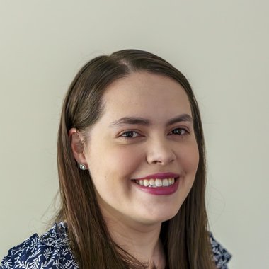 Isabel M. - Freelance Writer