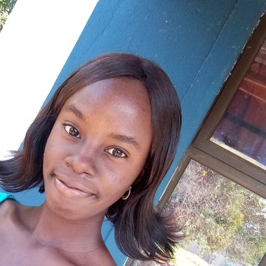 Shanesse C. - Freelance Assistant Editor