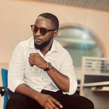 Shing R. - Freelance Video Editor