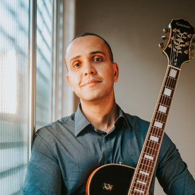 Leonardo S. - Freelance Guitarist