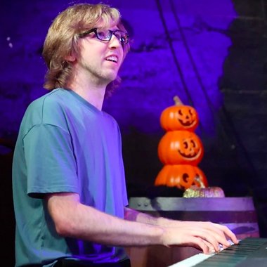 Alex M. - Freelance Music Producer