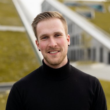 Jonathan L. - Freelance Web Developer