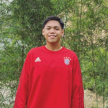 Snoopy11 - Freelance Assistant Editor