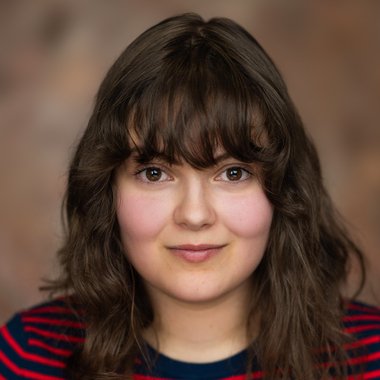 Kyra L. - Freelance Singer