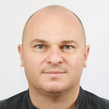 GEORGI P. - Freelance Music Producer