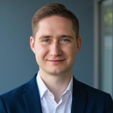 Maximilian L. - Freelance Web Developer