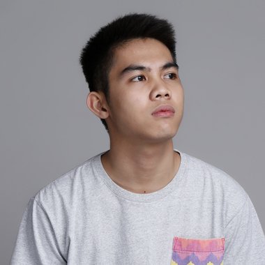 Carlo J. - Freelance Designer