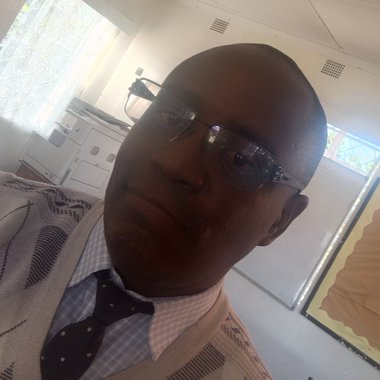 Lumai M. - Freelance Programmer