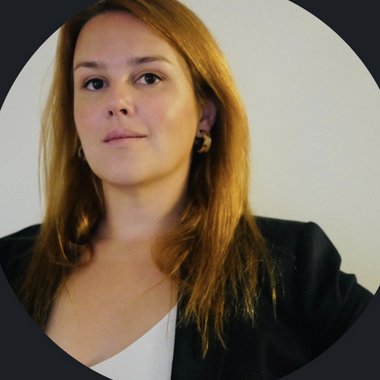 Bia B. - Freelance Designer