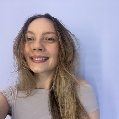 Sara R. - Freelance Illustrator