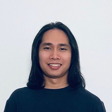 ER B. - Freelance Graphic Designer