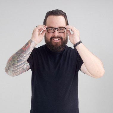 ROBERT F. - Freelance Content Creator