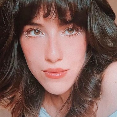 Velia I. - Freelance Illustrator