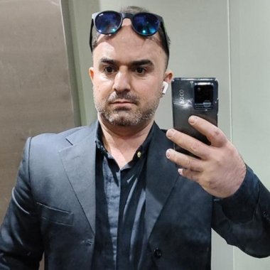 omid v. - Freelance Mixing Engineer