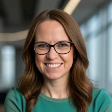 Nicola R. - Freelance Digital Marketer