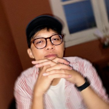 Mohammad F. - Freelance Graphic Designer