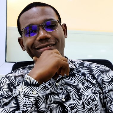 Loth P. - Freelance Creative Director